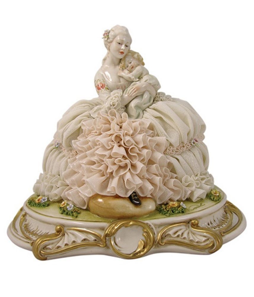 Итальянский фарфор. Фарфор Capodimonte Prinzipe Porcelain. Фарфоровые статуэтки Porcellane Principe. Capodimonte кружевной фарфор. Итальянские статуэтки фарфор Порцелано.